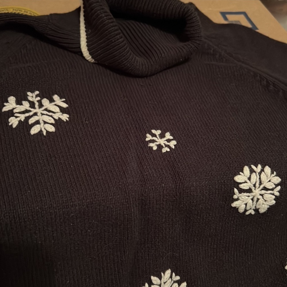 Sonoma Christmas winter sweater black with white snowflakes turtleneck S - Picture 10 of 10